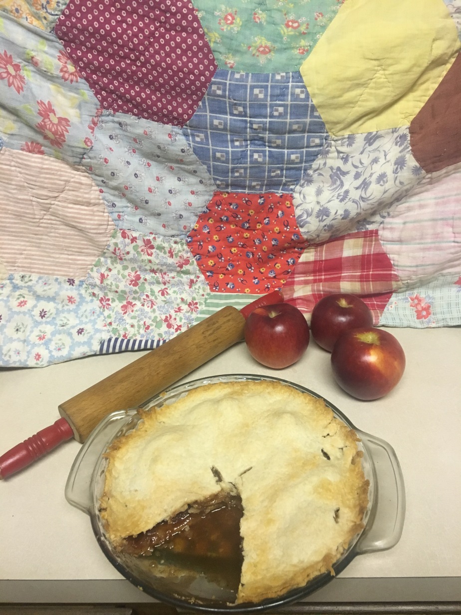 Easy Apple Pie with 4-Ingredient Pie Crust